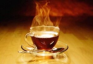 مشروب معطر يعتمد على الشاي والعسل والفودكا لتقوية قوة الرجل